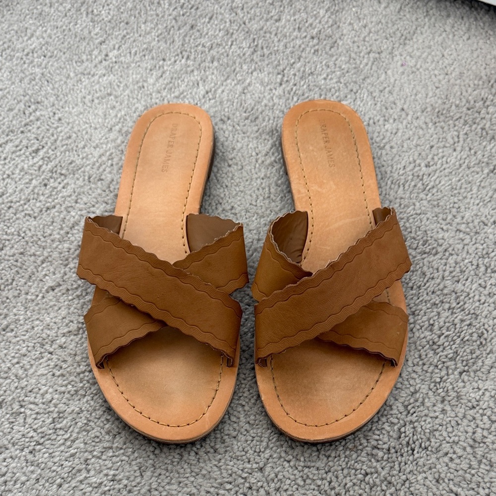 Draper James Scalloped Crossover Slide Sandals - Tan Brown